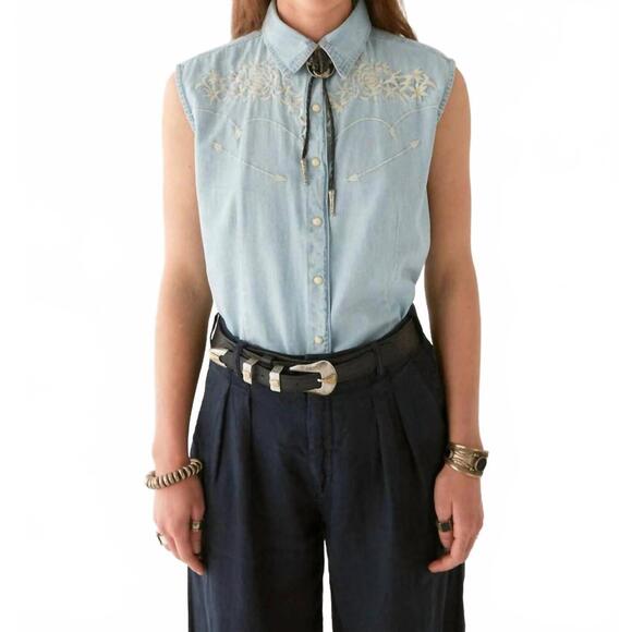 MAISON HOTEL Tops - NEW MAISON HOTEL dallas blouse in mustang blue